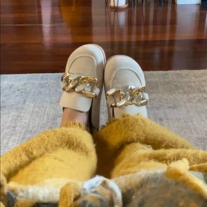 Meet your Posher, Davina